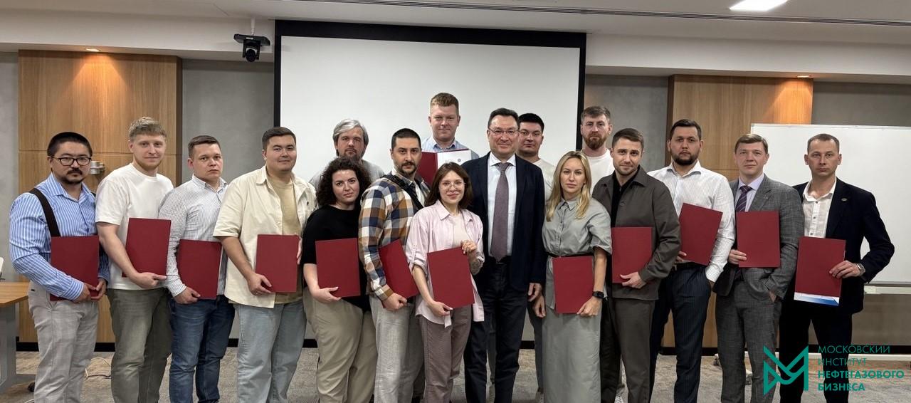 Стажировка ПАО Сургутнефтегаз в ОАЭ, ноябрь 2025